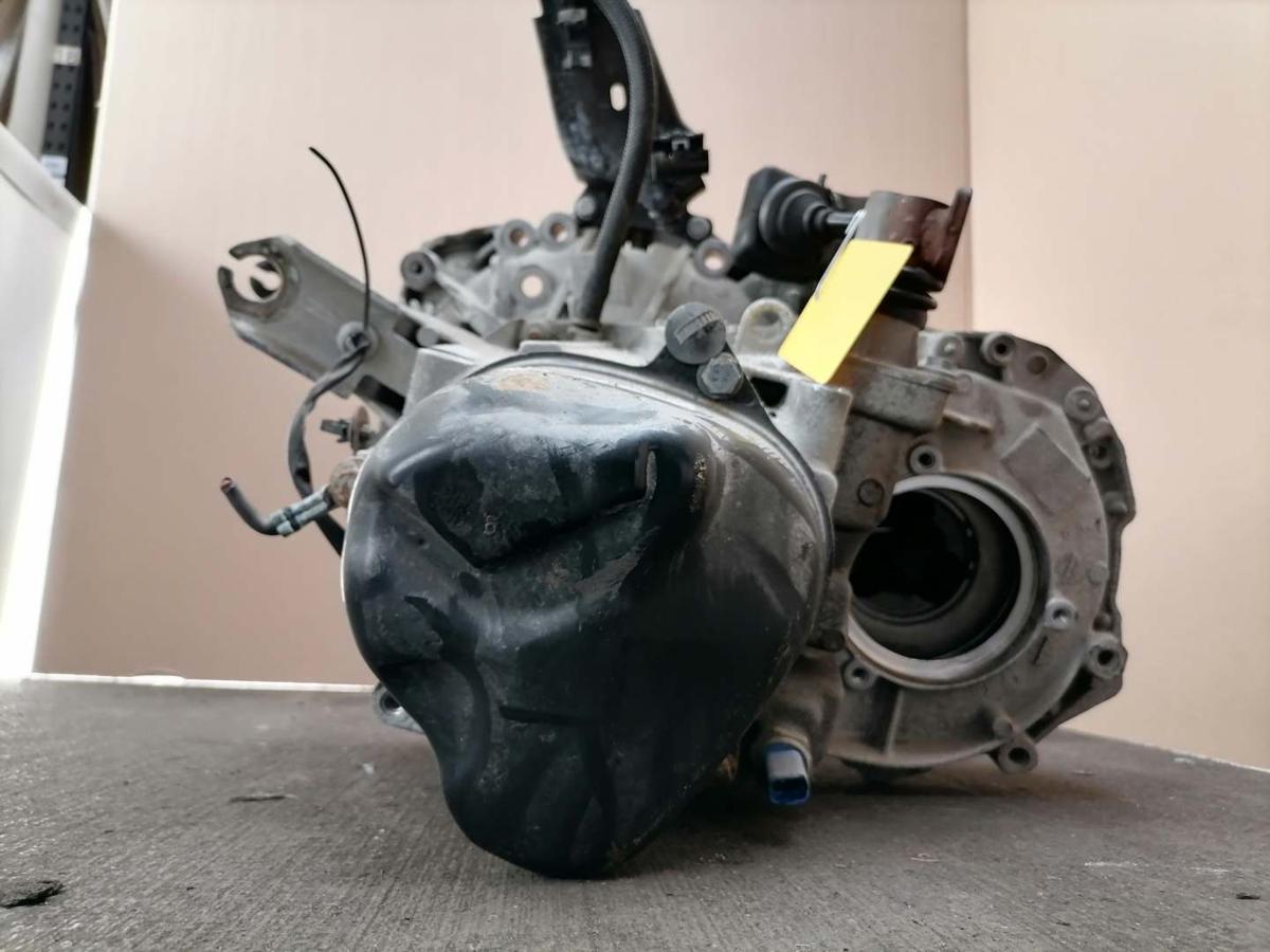 Dacia Sandero 1 original 5 Gang Schaltgetriebe JH3077 1,2 55kw Bj.2012